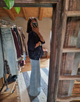 MAGLIA OVERSIZE CON DETTAGLIO INSERTI IN PIZZO
