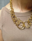 COLLANA DORATA A CERCHI INTRECCIATI