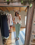 GILET IN COTONE RICAMATO CON LACCETTI