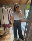 PANTALONE AMPIO CON CINTURA