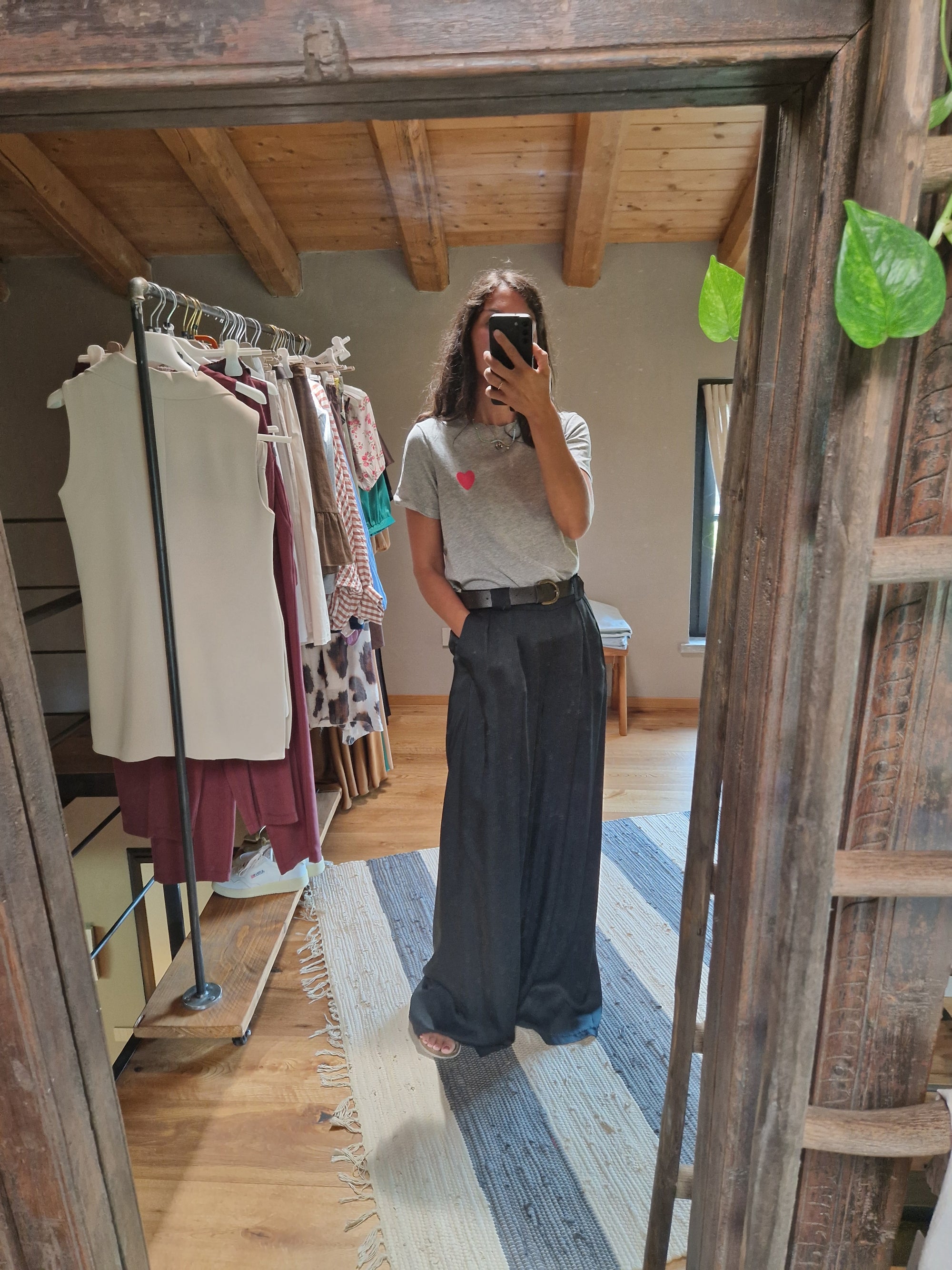 PANTALONE AMPIO CON CINTURA