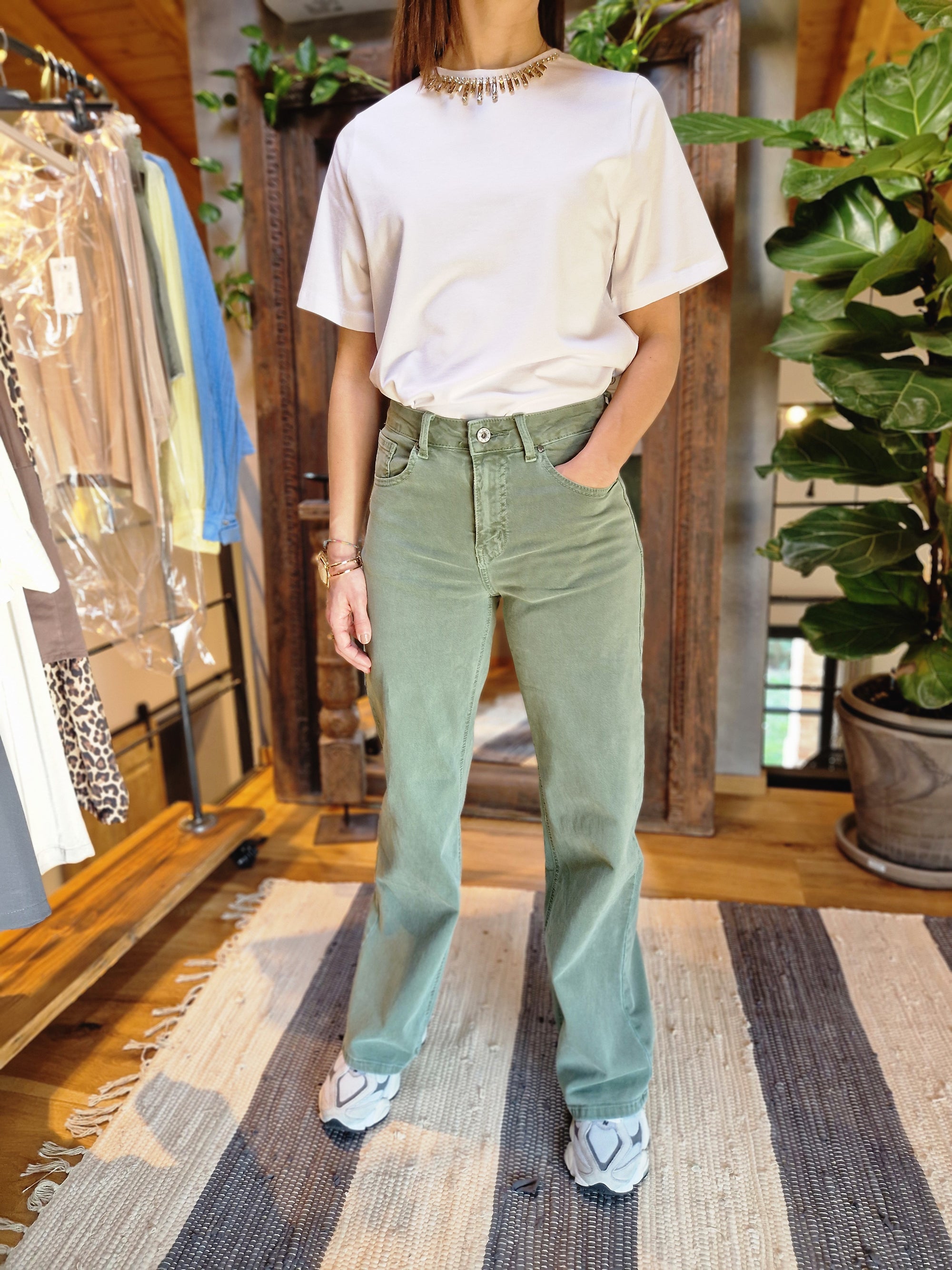 PANTALONE A GAMBA DRITTA VERDE