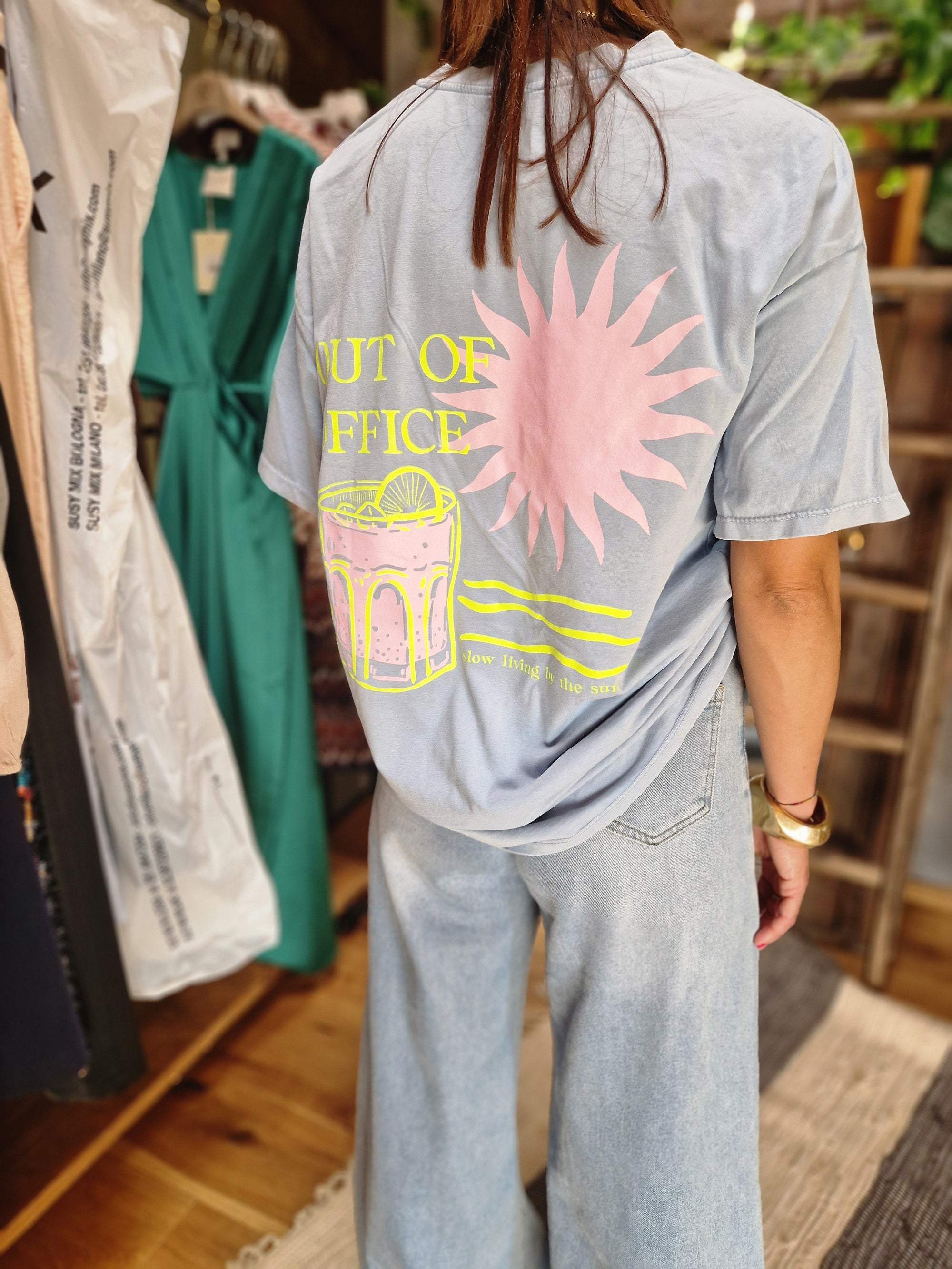 T-SHIRT "Out of Office"