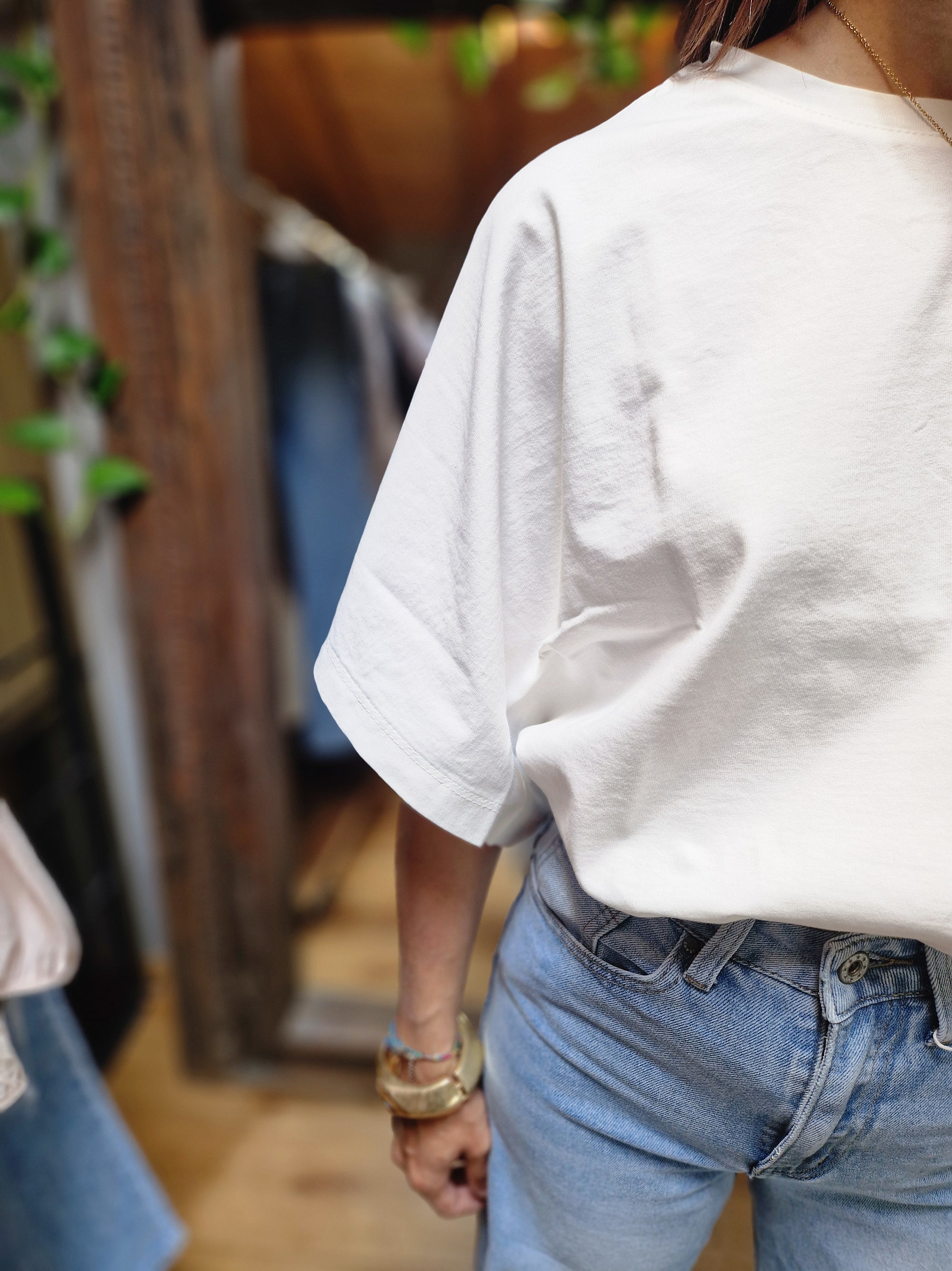 T-SHIRT MANICHE LARGHE