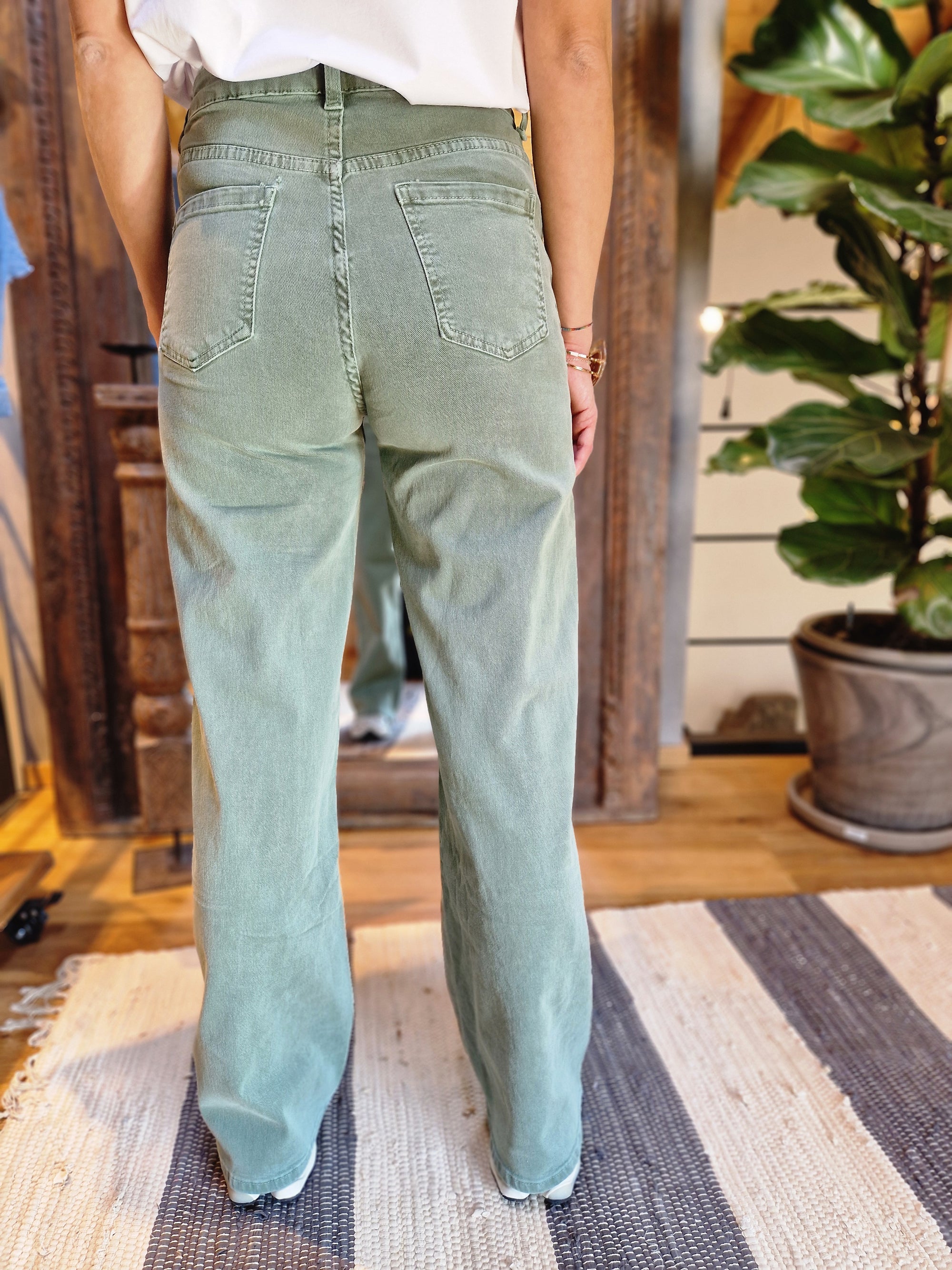 PANTALONE A GAMBA DRITTA VERDE