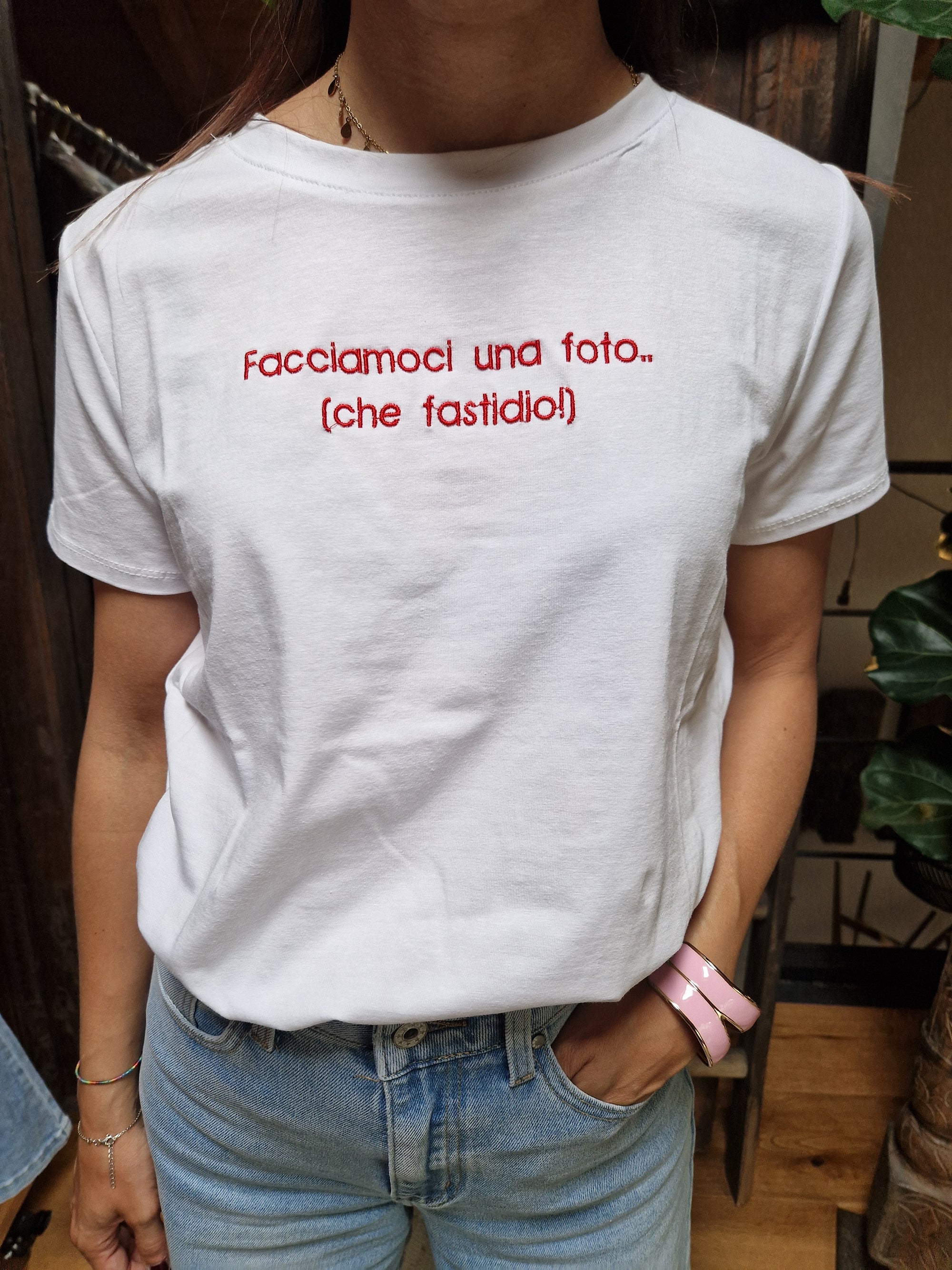 T-SHIRT RICAMO