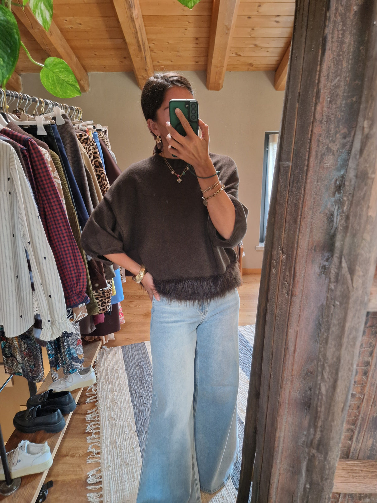 MAGLIA OVERSIZE CON INSERTI IN PELO
