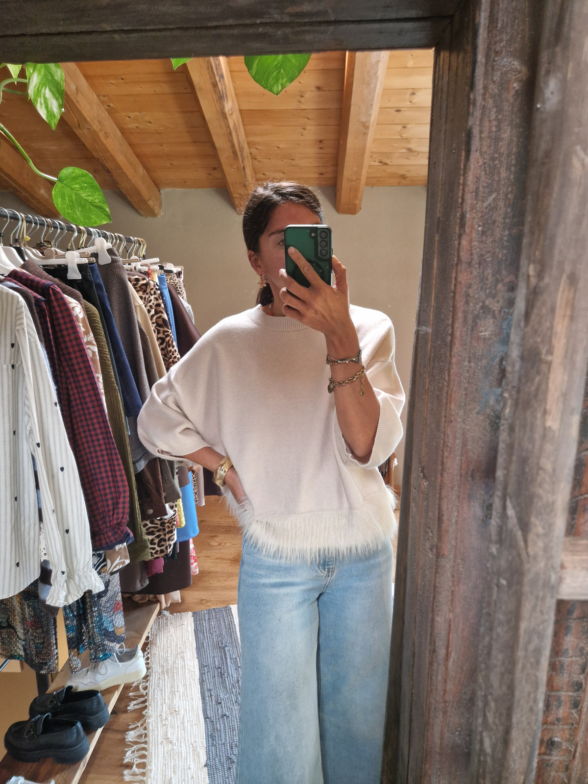 MAGLIA OVERSIZE CON INSERTI IN PELO