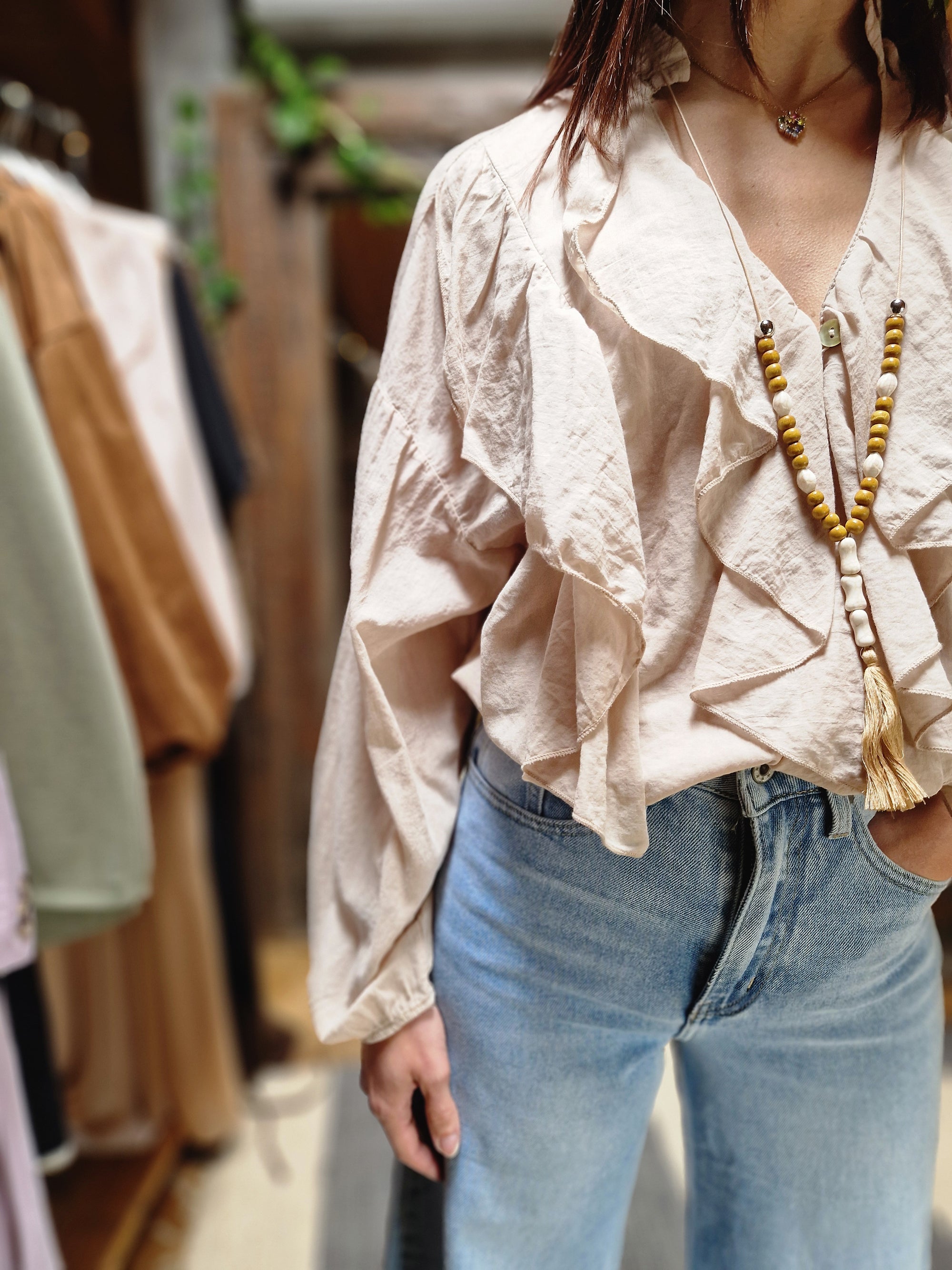 CAMICIA ROUGE CON COLLANA