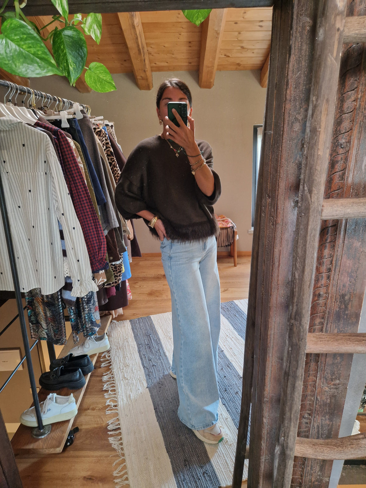 MAGLIA OVERSIZE CON INSERTI IN PELO