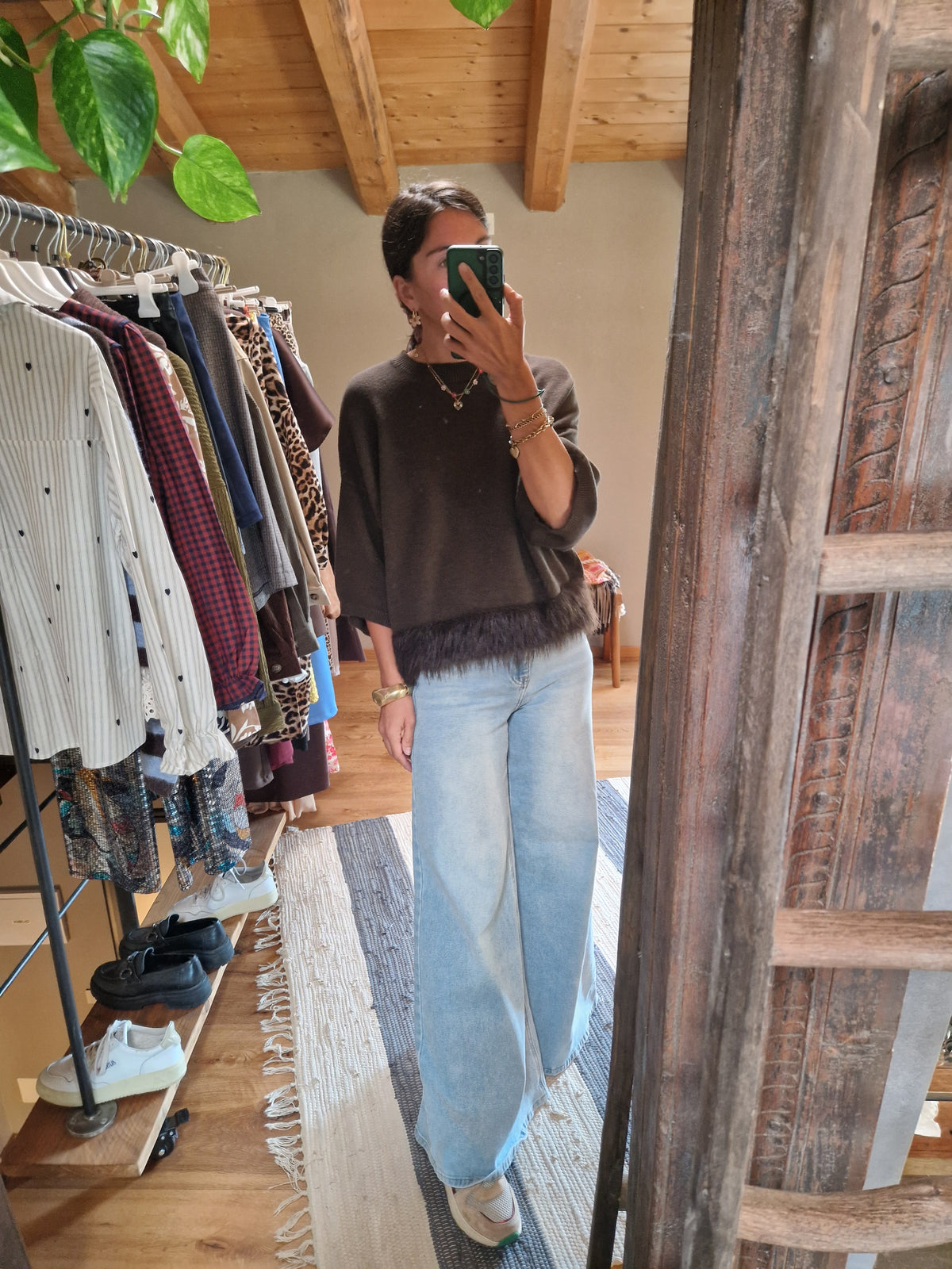 MAGLIA OVERSIZE CON INSERTI IN PELO