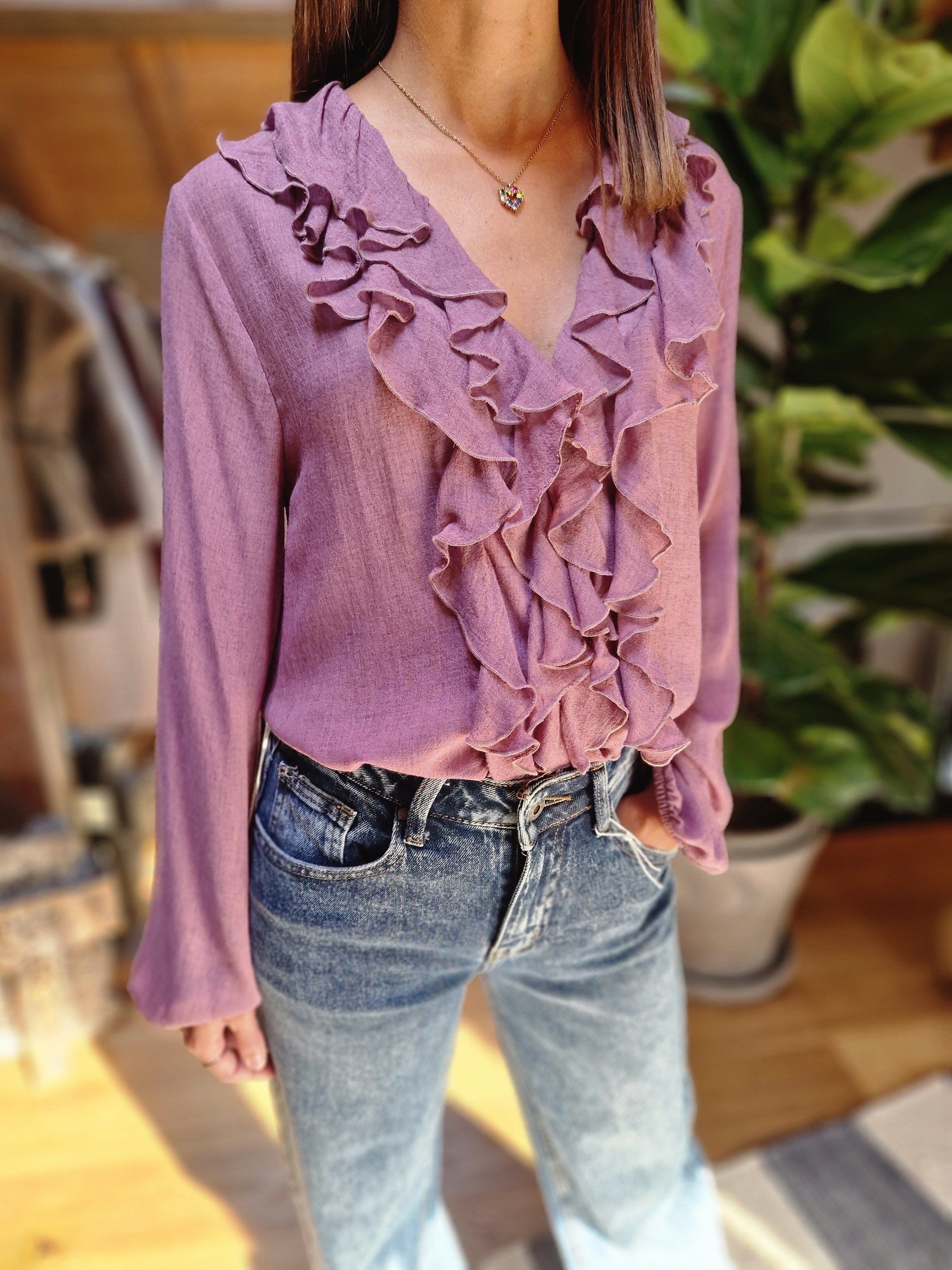 BLUSA LEGGERA CON VOLANT