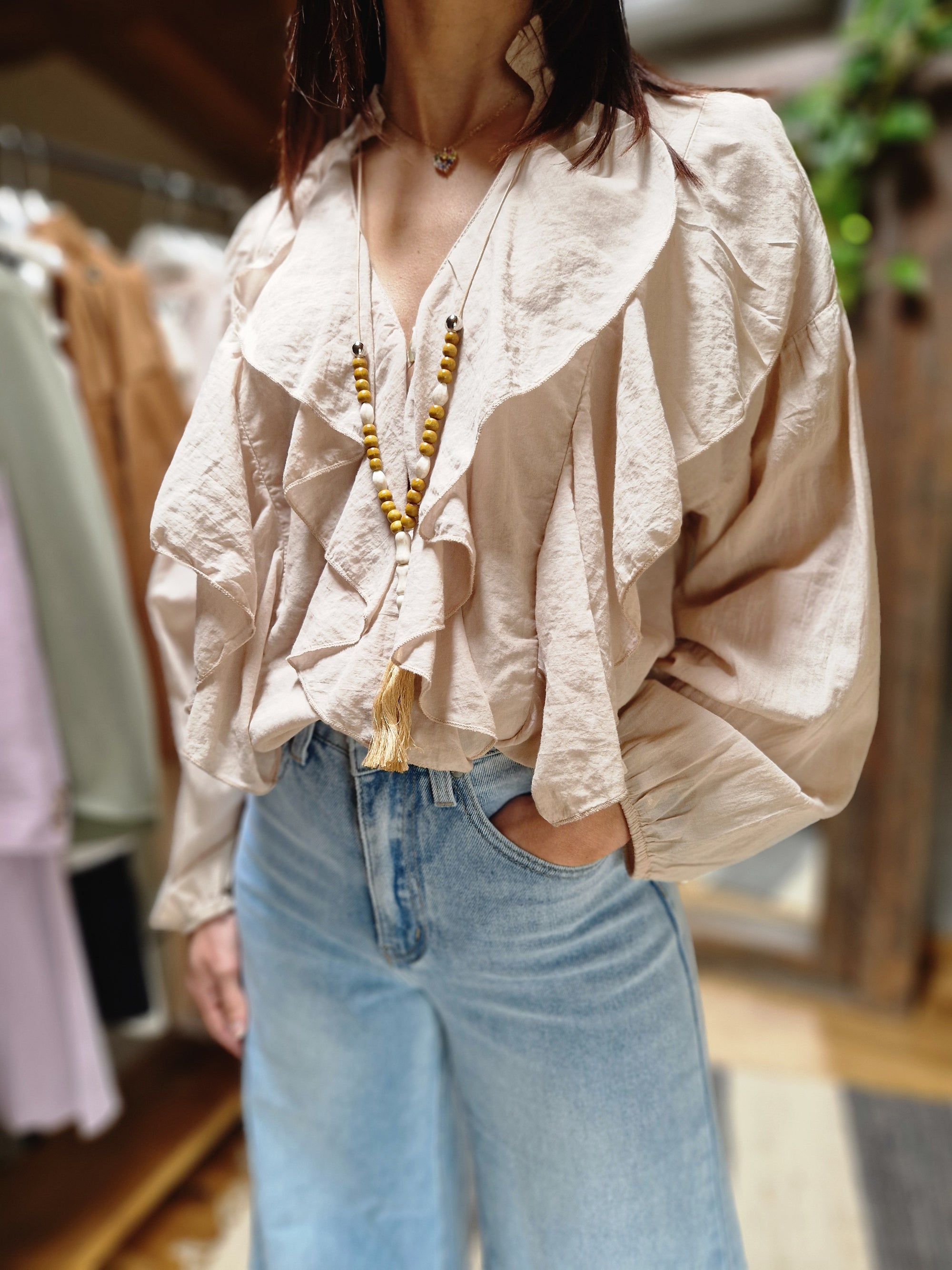 CAMICIA ROUGE CON COLLANA