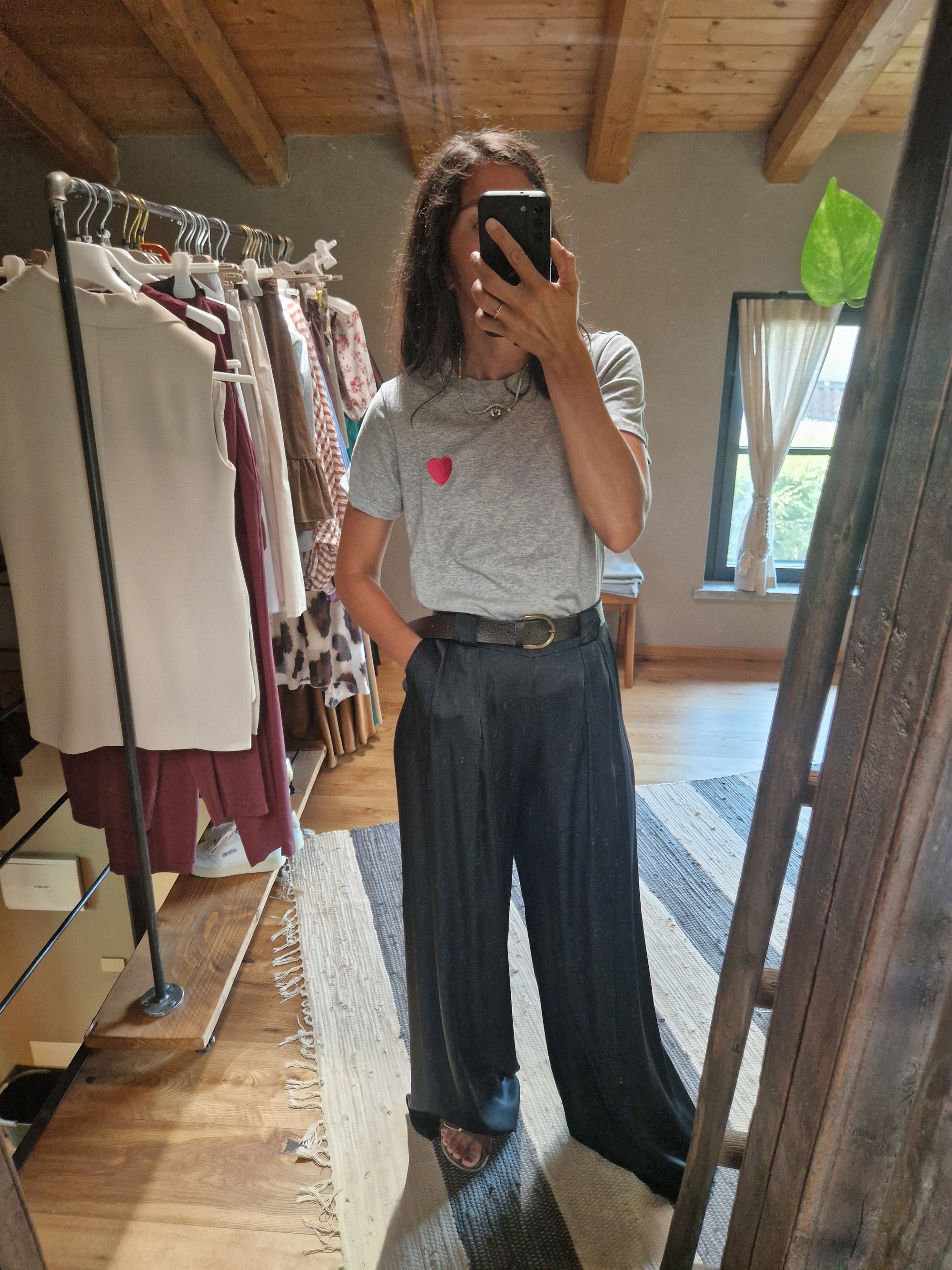 PANTALONE AMPIO CON CINTURA
