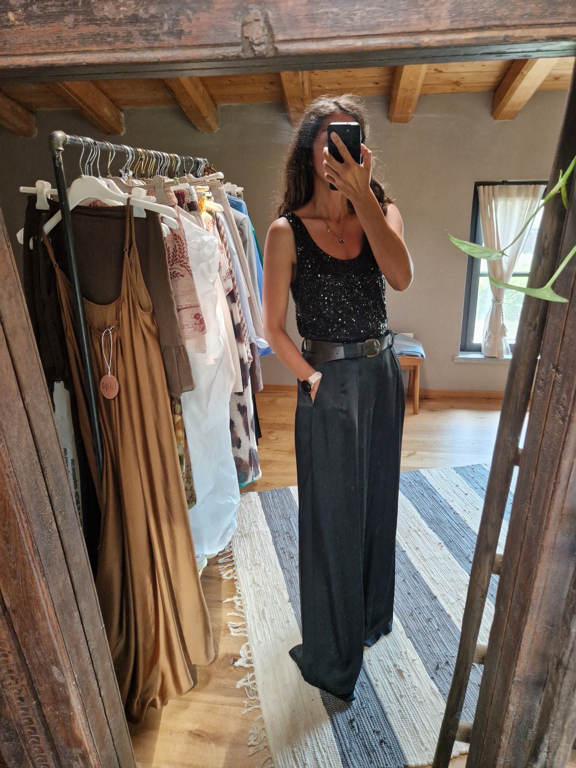 PANTALONE AMPIO CON CINTURA