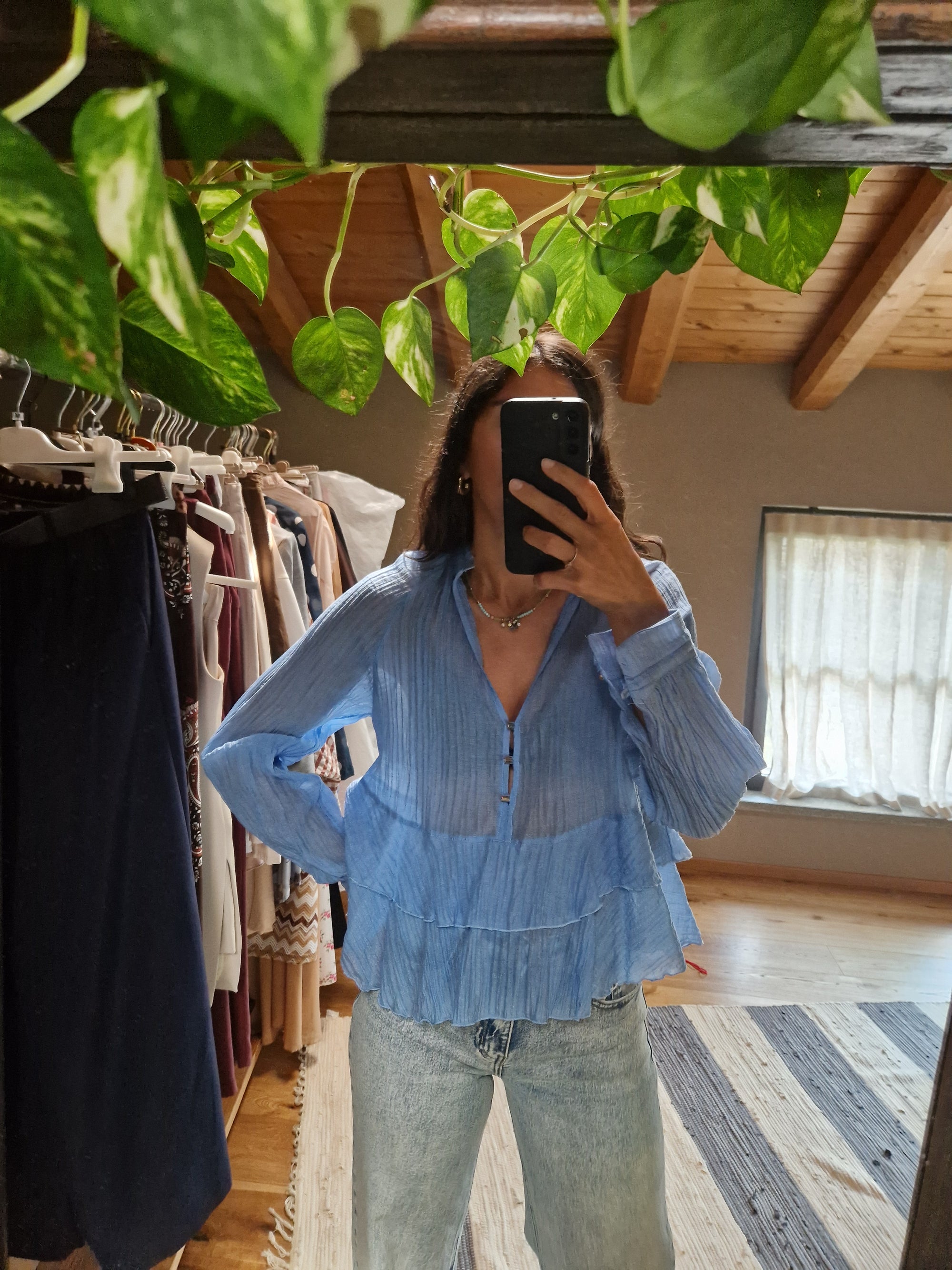 BLUSA SCOLLO PROFONDO