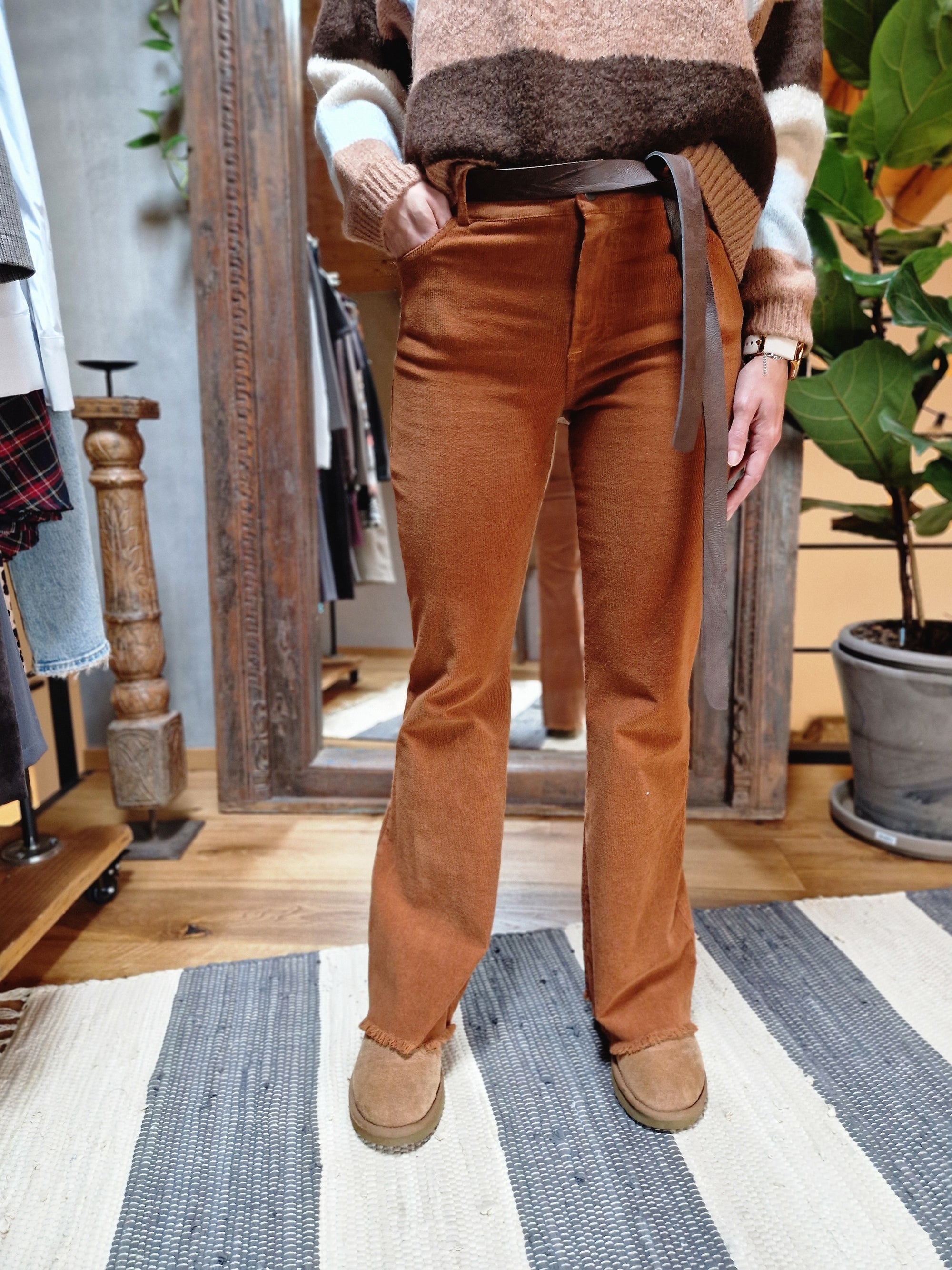 PANTALONI IN VELLUTO