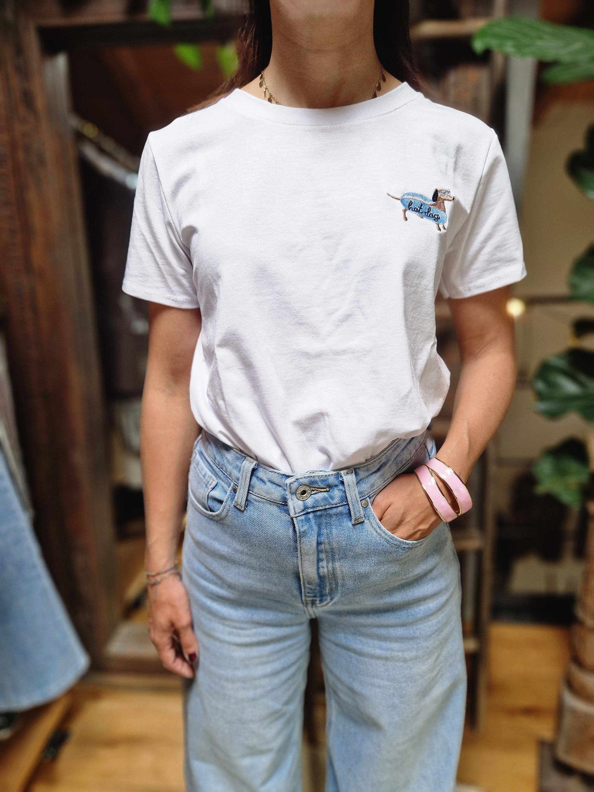 T-SHIRT RICAMO