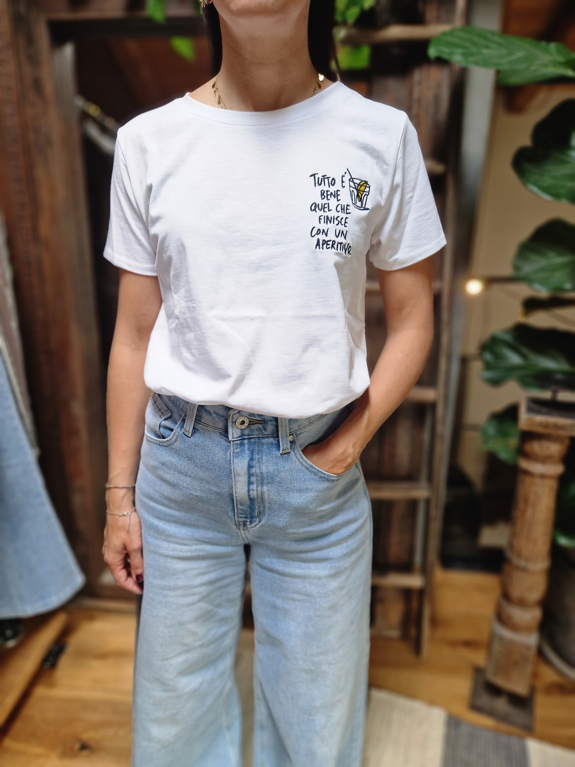 T-SHIRT RICAMO