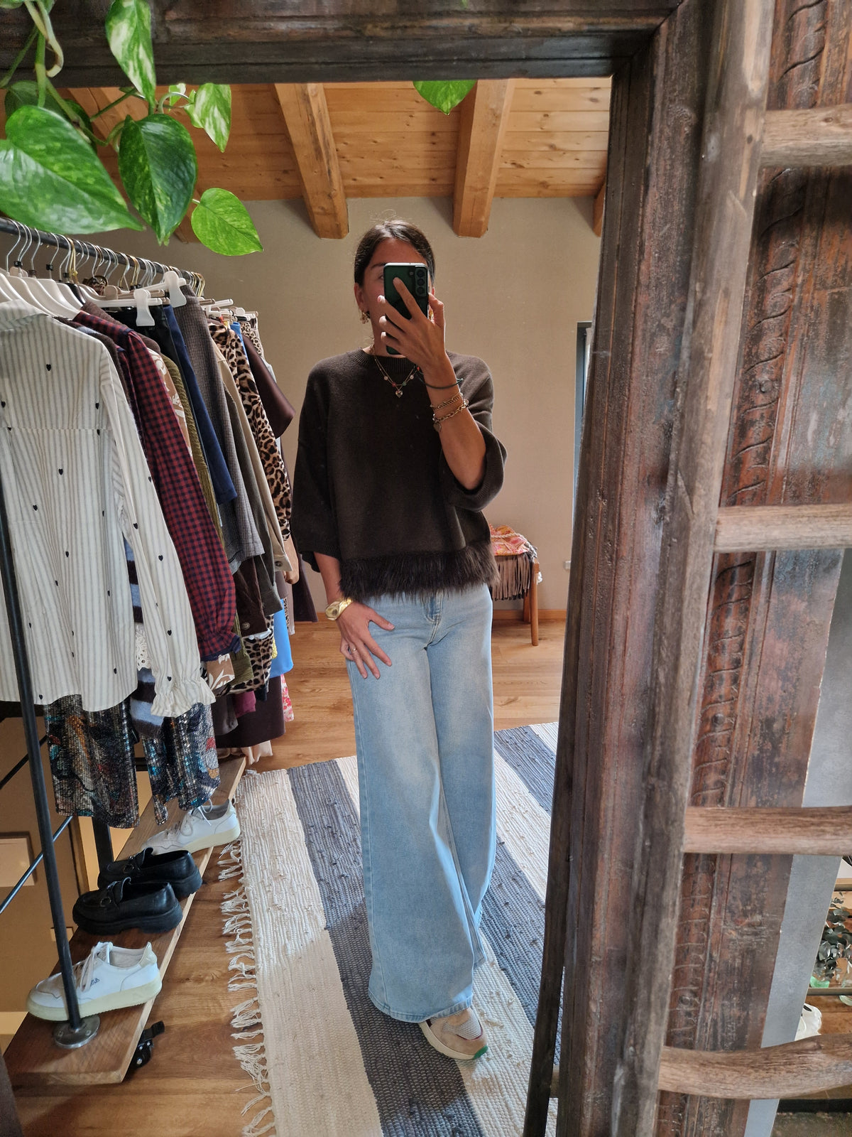 MAGLIA OVERSIZE CON INSERTI IN PELO