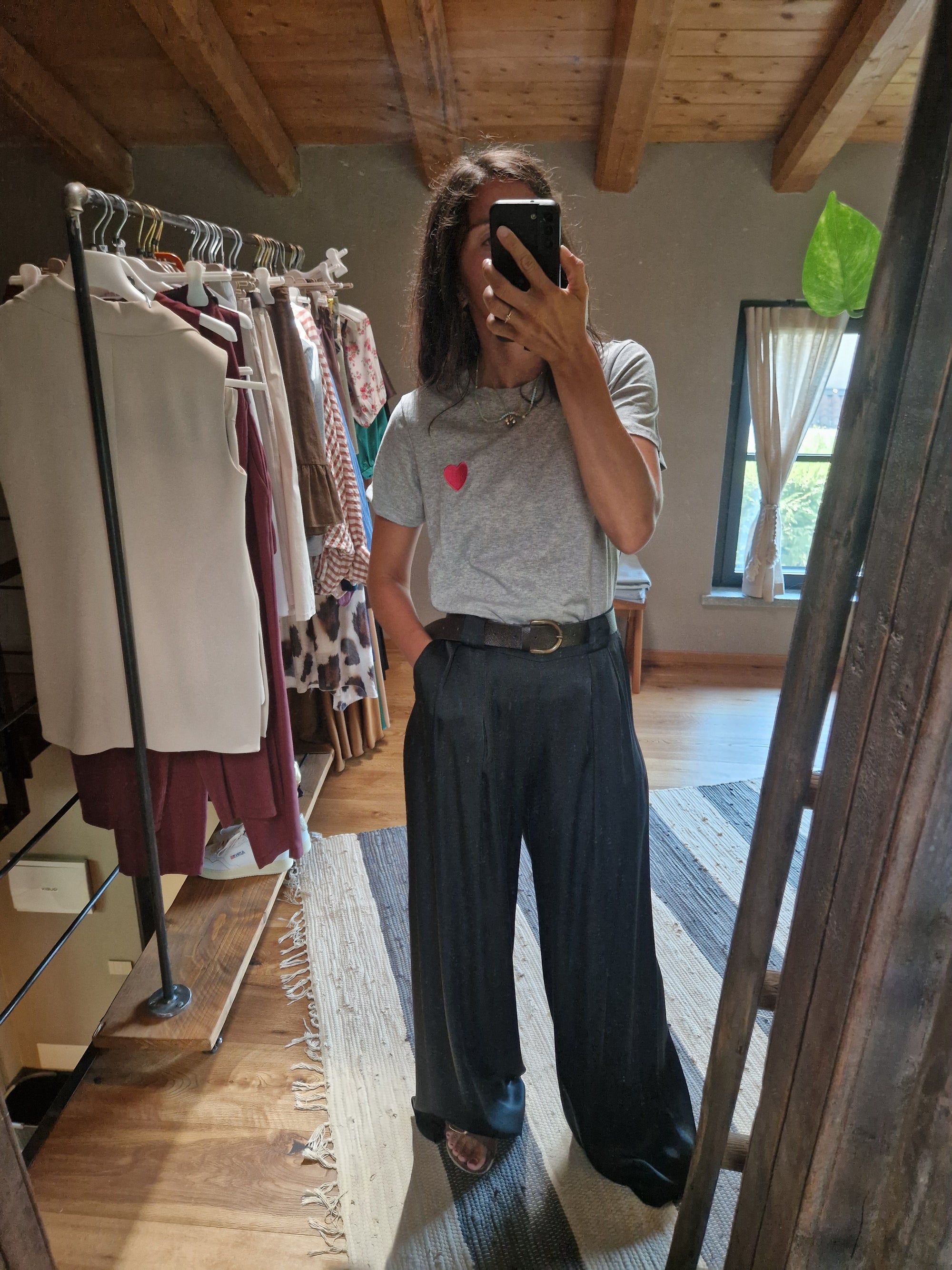 PANTALONE AMPIO CON CINTURA