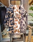 SCIARPA LEOPARDATA CON FRANGE