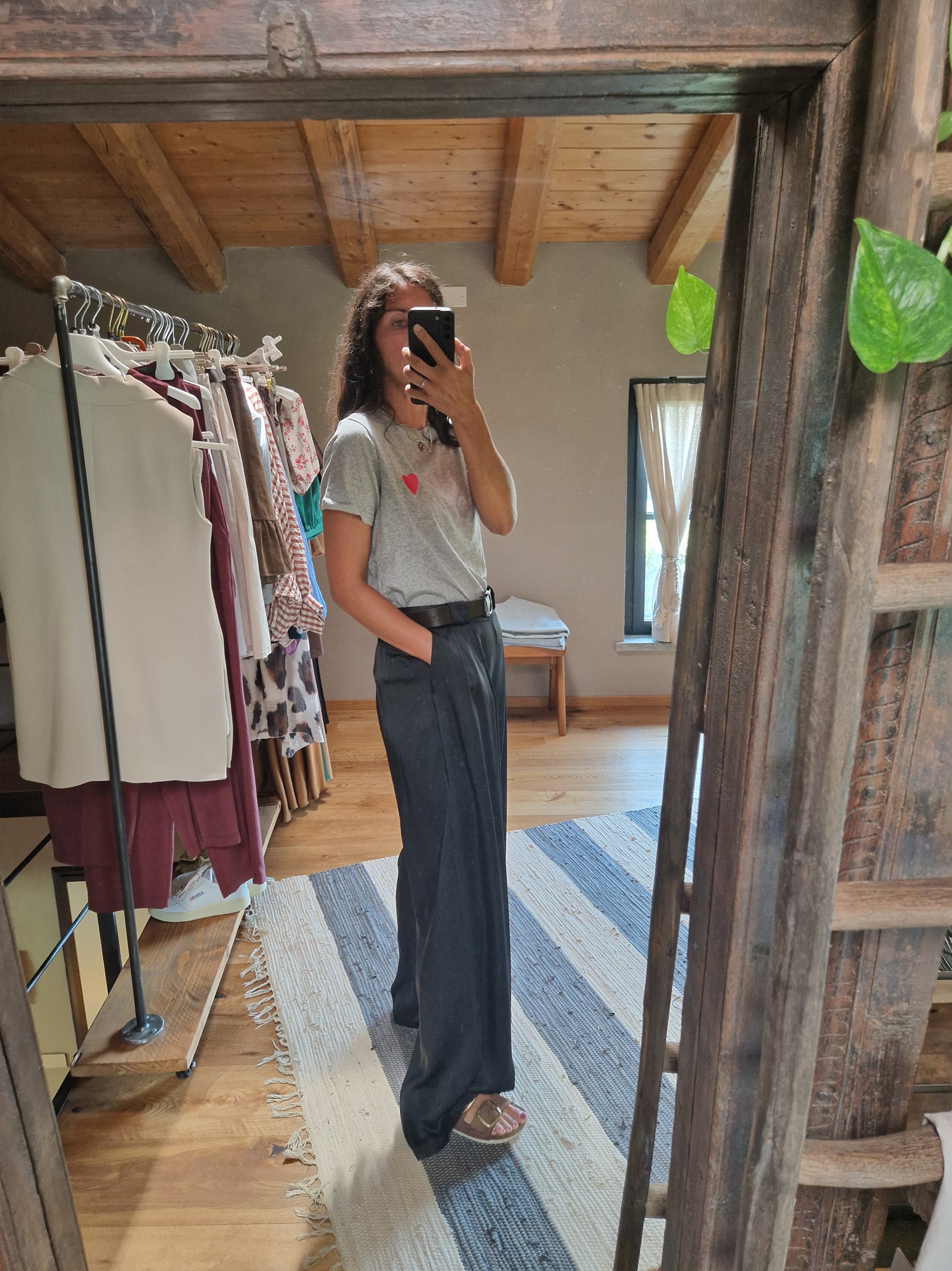 PANTALONE AMPIO CON CINTURA