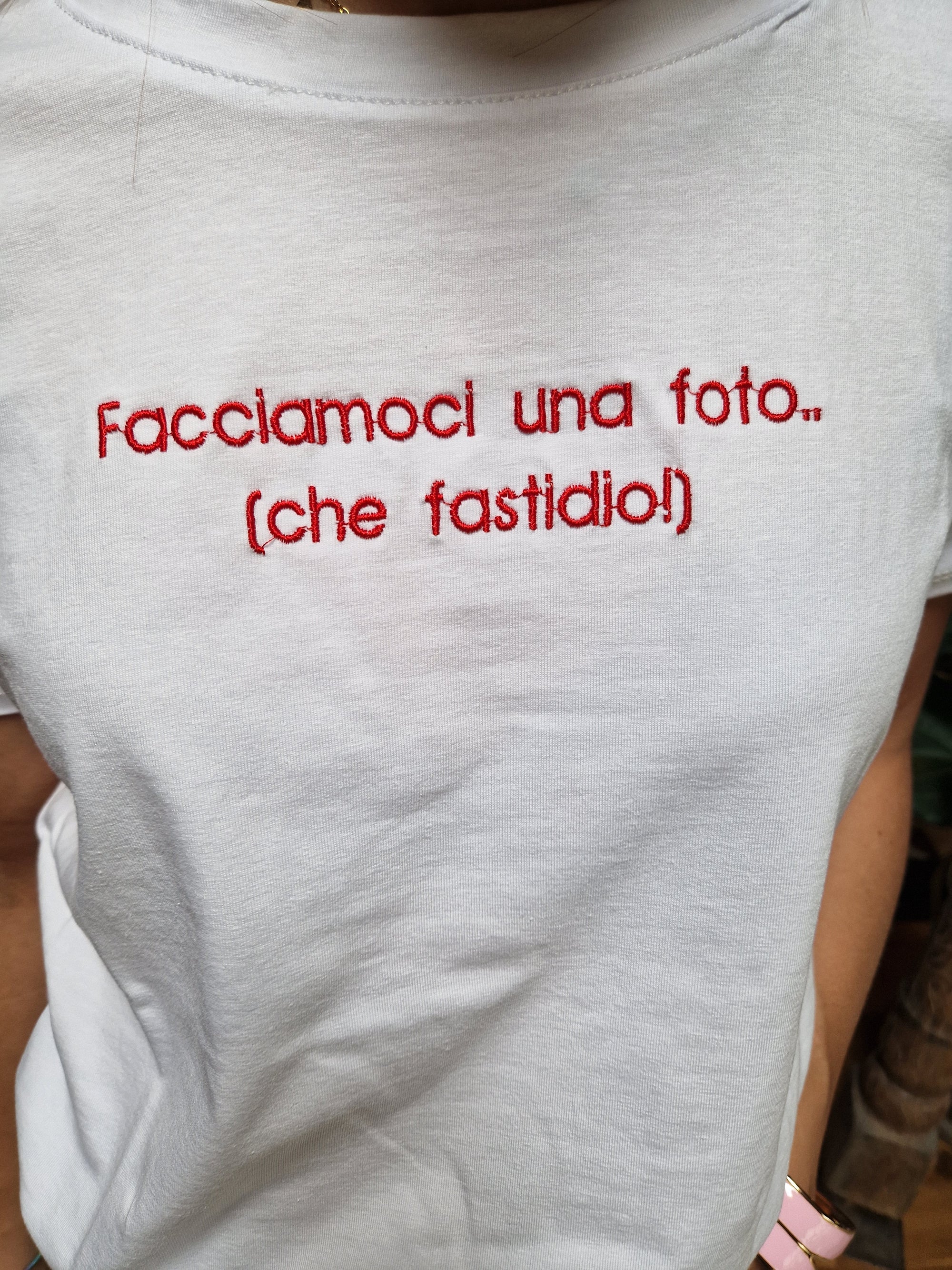 T-SHIRT RICAMO