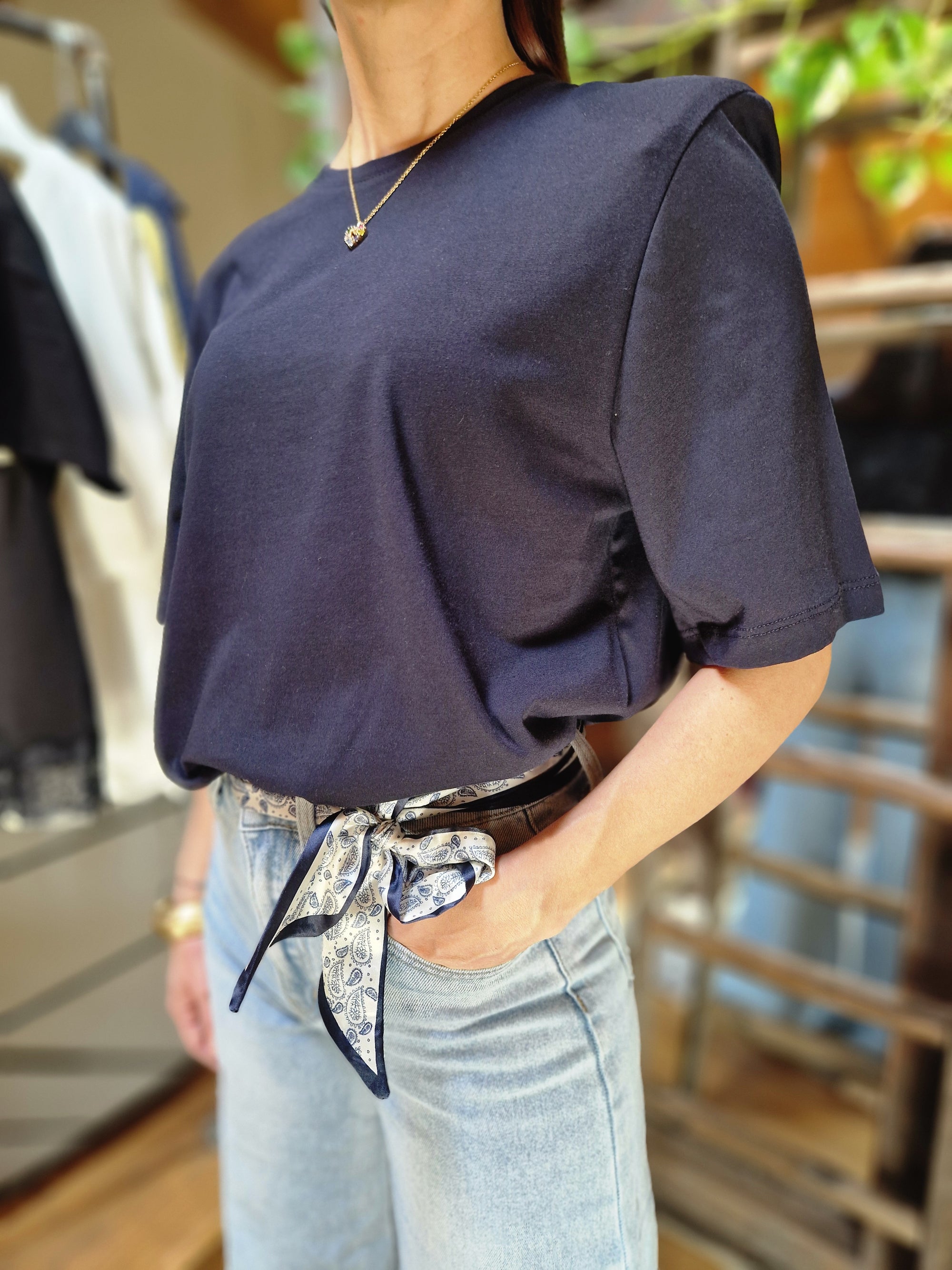 T-SHIRT SPALLINE con FOULARD