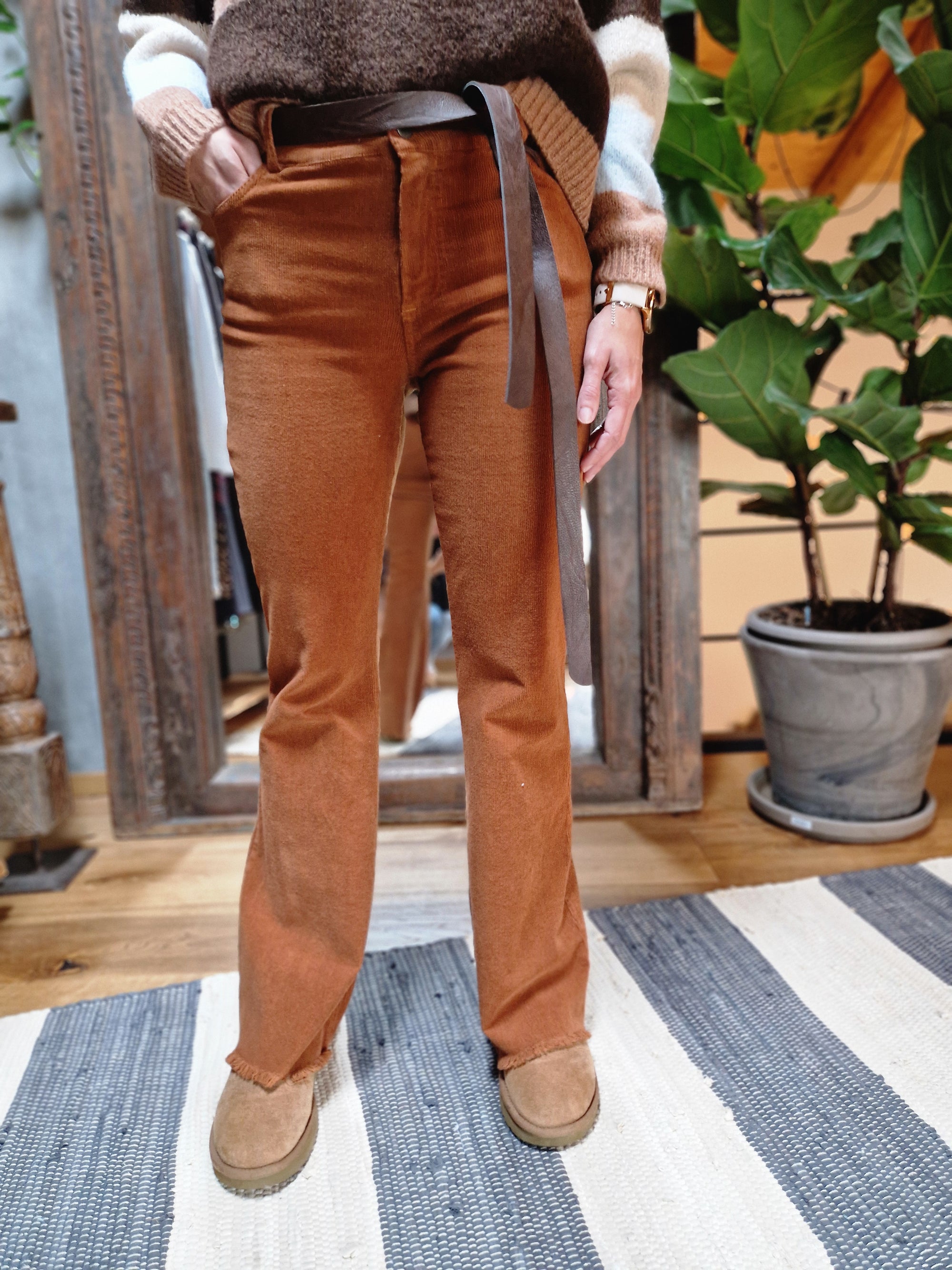 PANTALONI IN VELLUTO