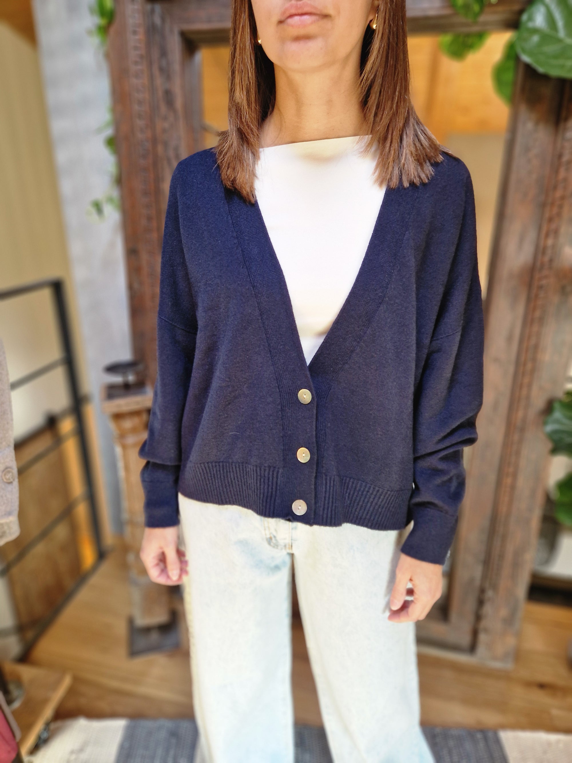 CARDIGAN SCOLLO PROFONDO