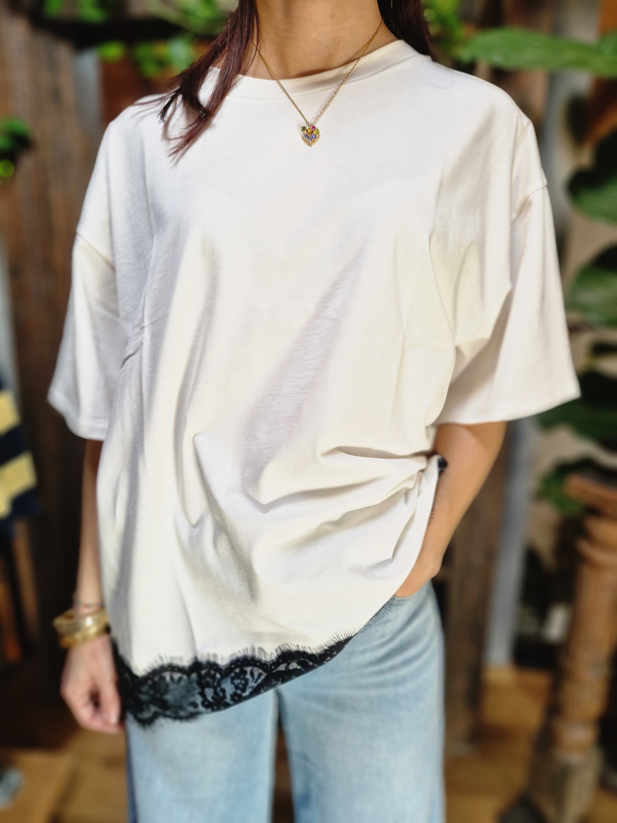 T-SHIRT OVER CON PIZZO