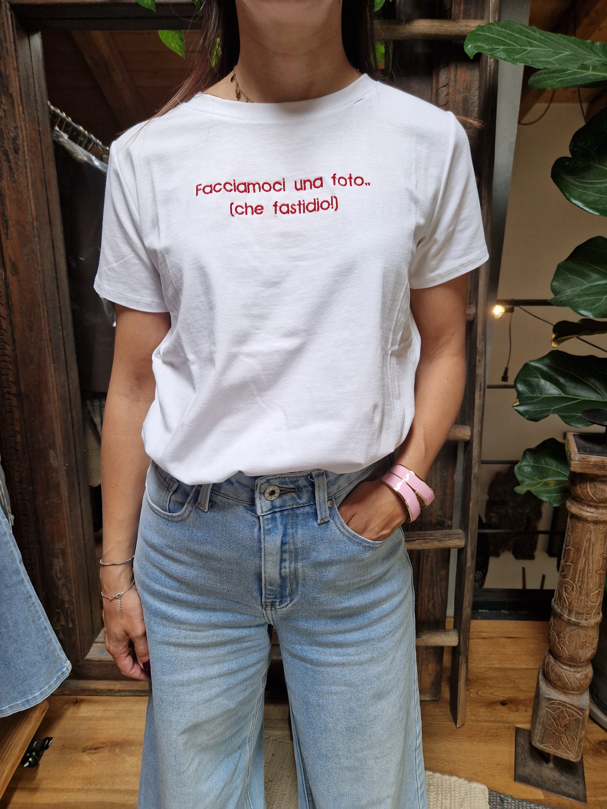 T-SHIRT RICAMO